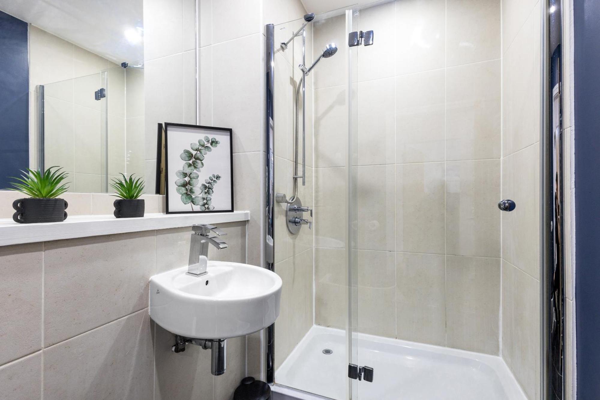 Bullring Lux Suite, New Street Free Netflix - Free Secure Parking- Sleeps 6 Birmingham Eksteriør billede