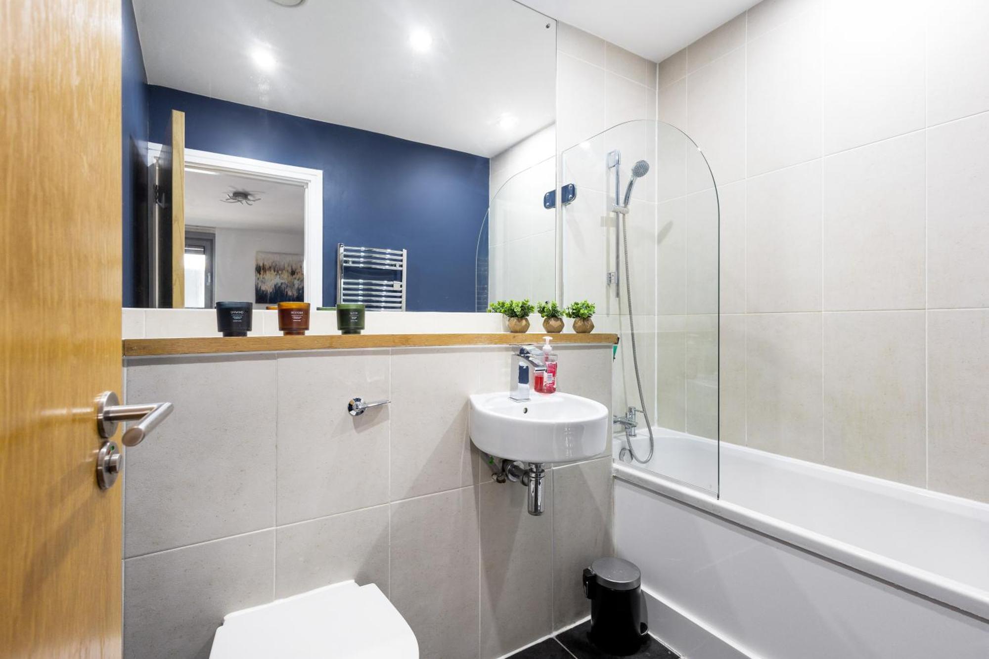 Bullring Lux Suite, New Street Free Netflix - Free Secure Parking- Sleeps 6 Birmingham Eksteriør billede